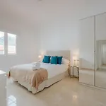 4 Esquinas Adeje Homes アパート アデヘ